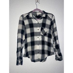 Black and white plaid button down long sleeve shirt